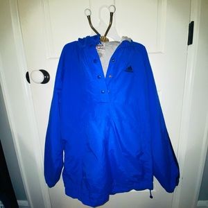 super adorable adidas rain coat, oversized and perfect for those rainy days!!